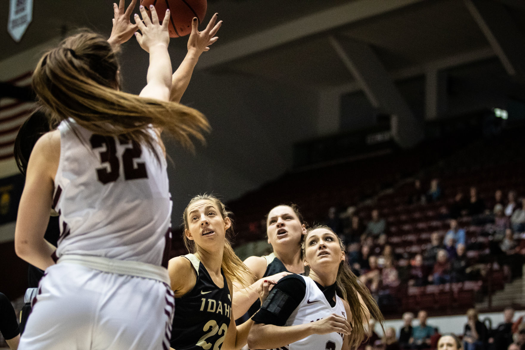 Lady Griz v. Vandals 4